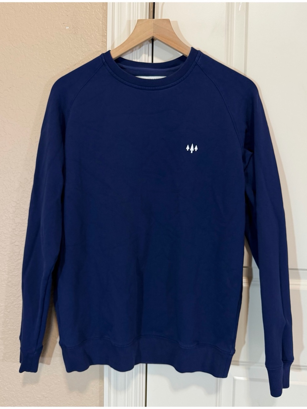 Holderness and Bourne Navy The Smith Pull Over Fleece Sweatshirt Tailor Fit med